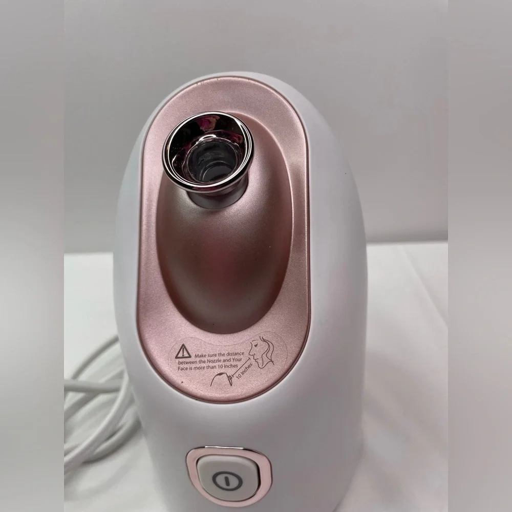Newbealer Facial Steamer in White and Pink